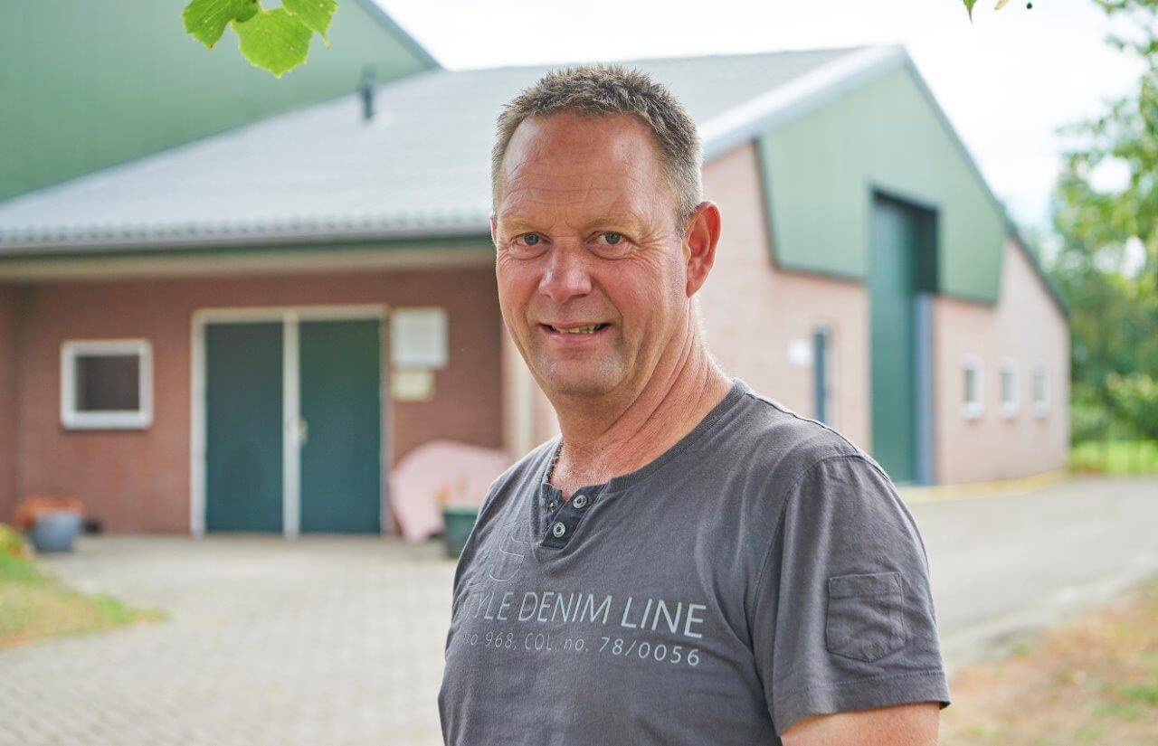 Peter van Els houdt 3.500 vleesvarkens. Per afdeling huisvest hij 192 dieren en hij produceeert onder het Beter Leven-keurmerk met een ster van de Dierenbescherming.