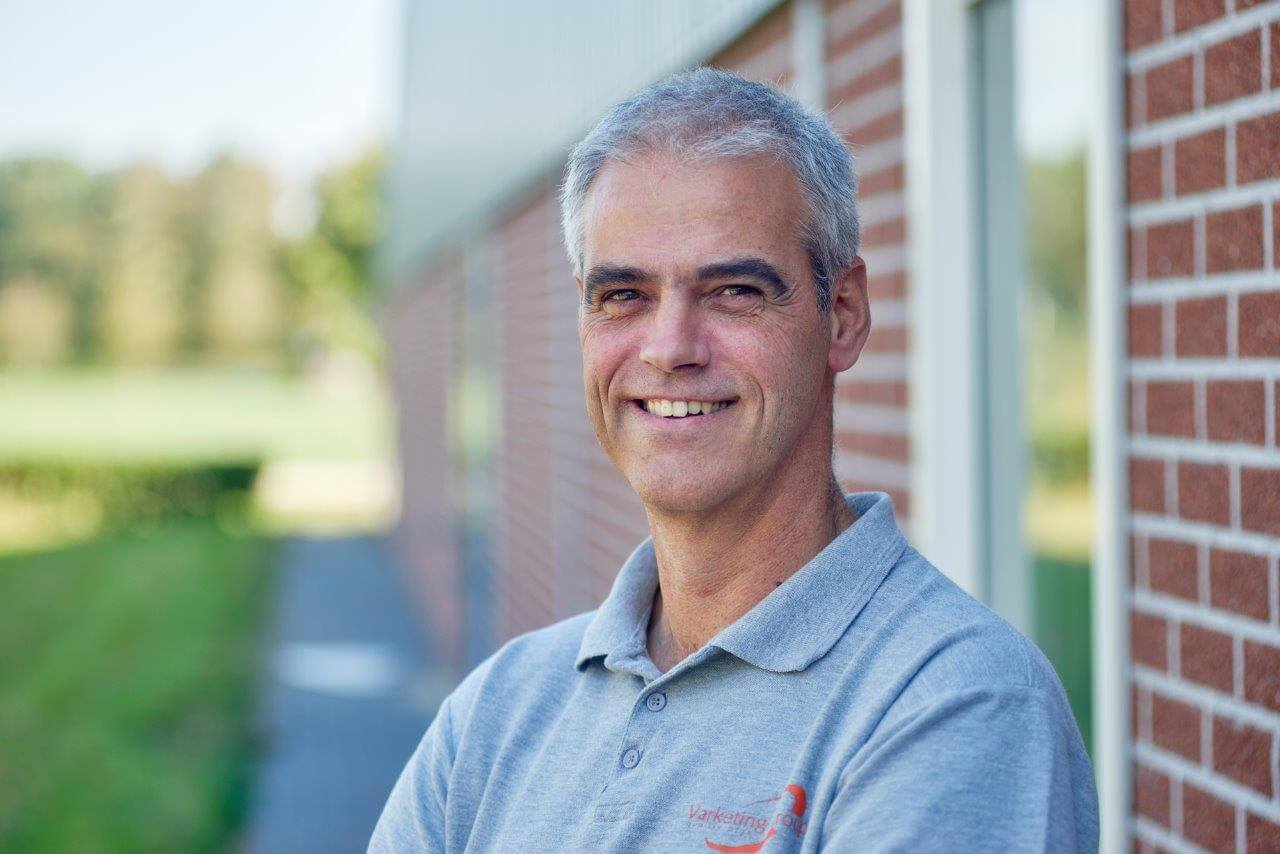 Veel gezonde biggen grootbrengen bij de zeug is het primaire doel van Twan Voermans. Samen met zijn vrouw Miranda houdt hij 850 TN70-zeugen. De zeugen worden geïnsemineerd worden met sperma van de TN Tempo-eindbeer.