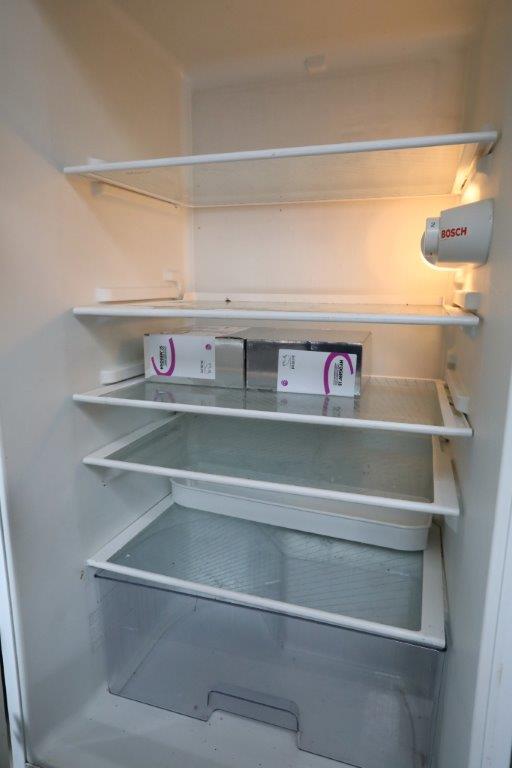 In de koelkast liggen alleen Mycoplasma vaccins. De biggen krijgen geen PRRS- of circo-vaccinatie meer.