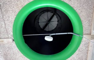 Ruth van der Haar afzuigpunt met meetwaaier en temperatuurvoeler